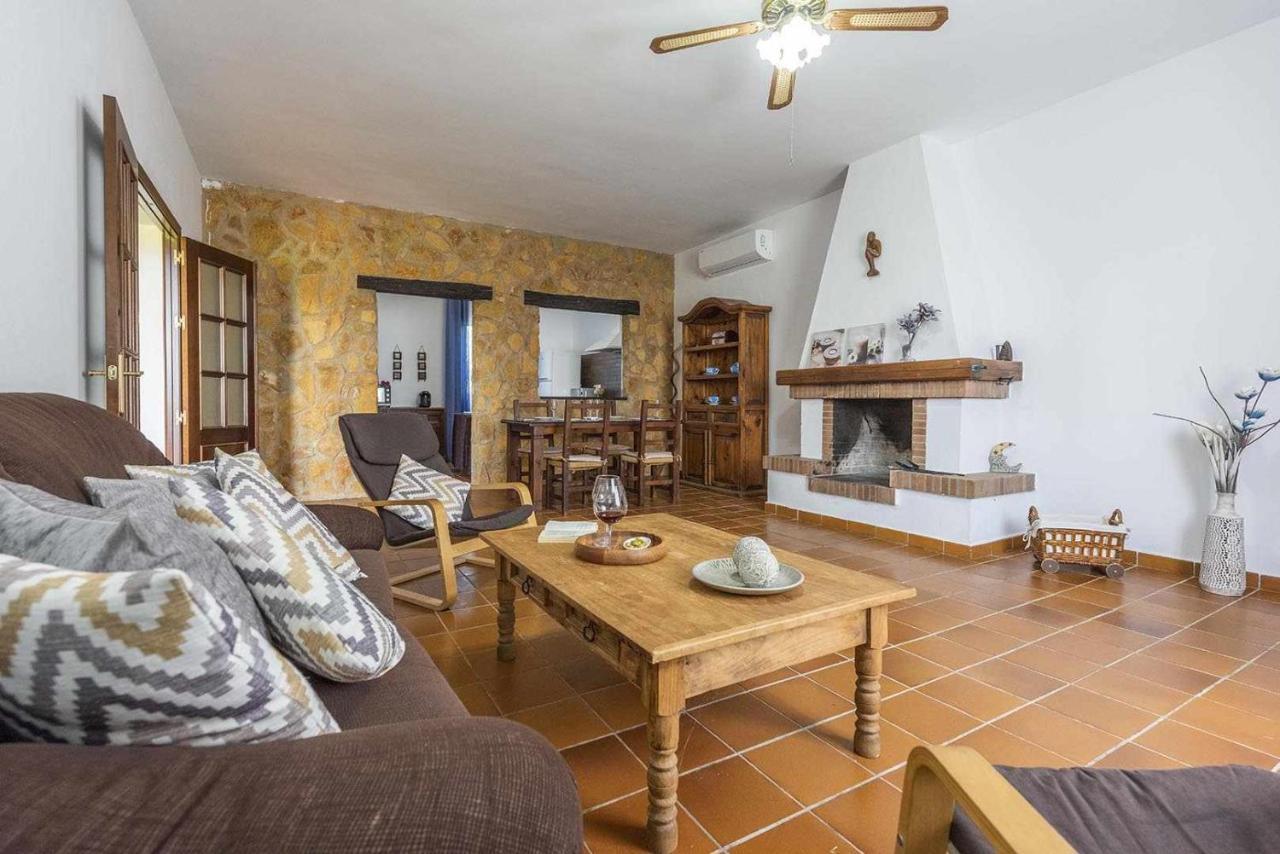 Casa de Noa bonita casa de campo en la Campiña de Sevilla La Puebla de Cazalla Exterior foto