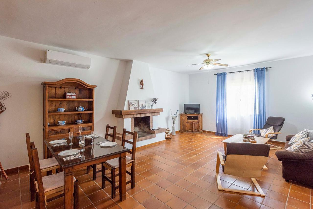Casa de Noa bonita casa de campo en la Campiña de Sevilla La Puebla de Cazalla Exterior foto